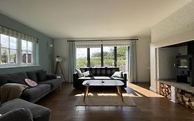 Caramel Cottage At The Bay Filey, Sleeps 6, 2 Dogs Welcome For Free Too