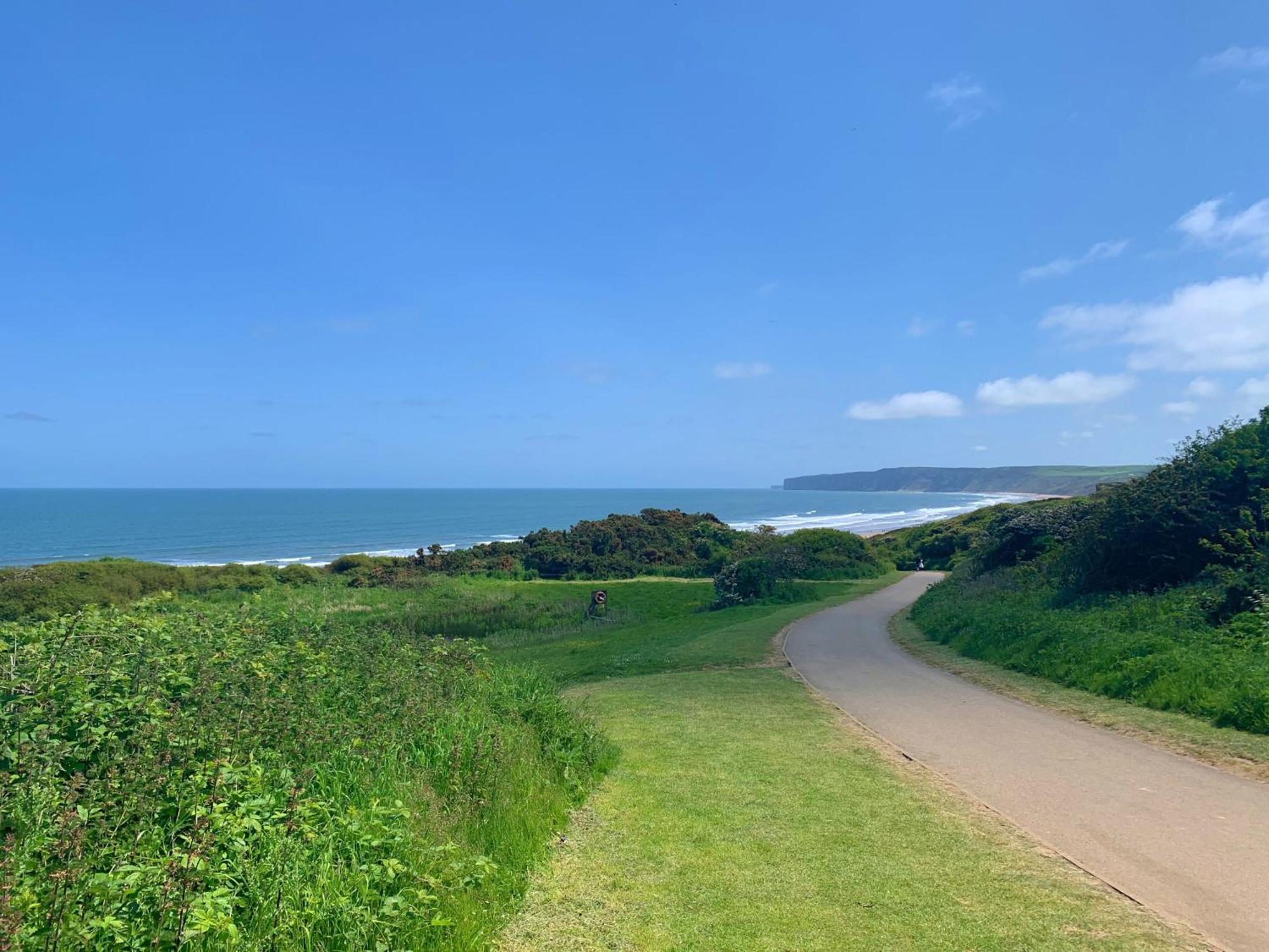 Caramel Cottage At The Bay Filey, Sleeps 6, 2 Dogs Welcome For Free Too Exterior photo